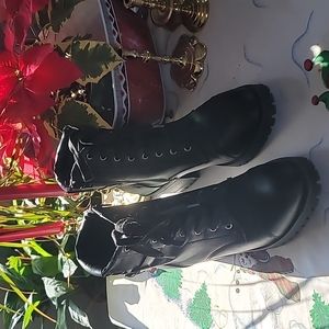 Womens boots